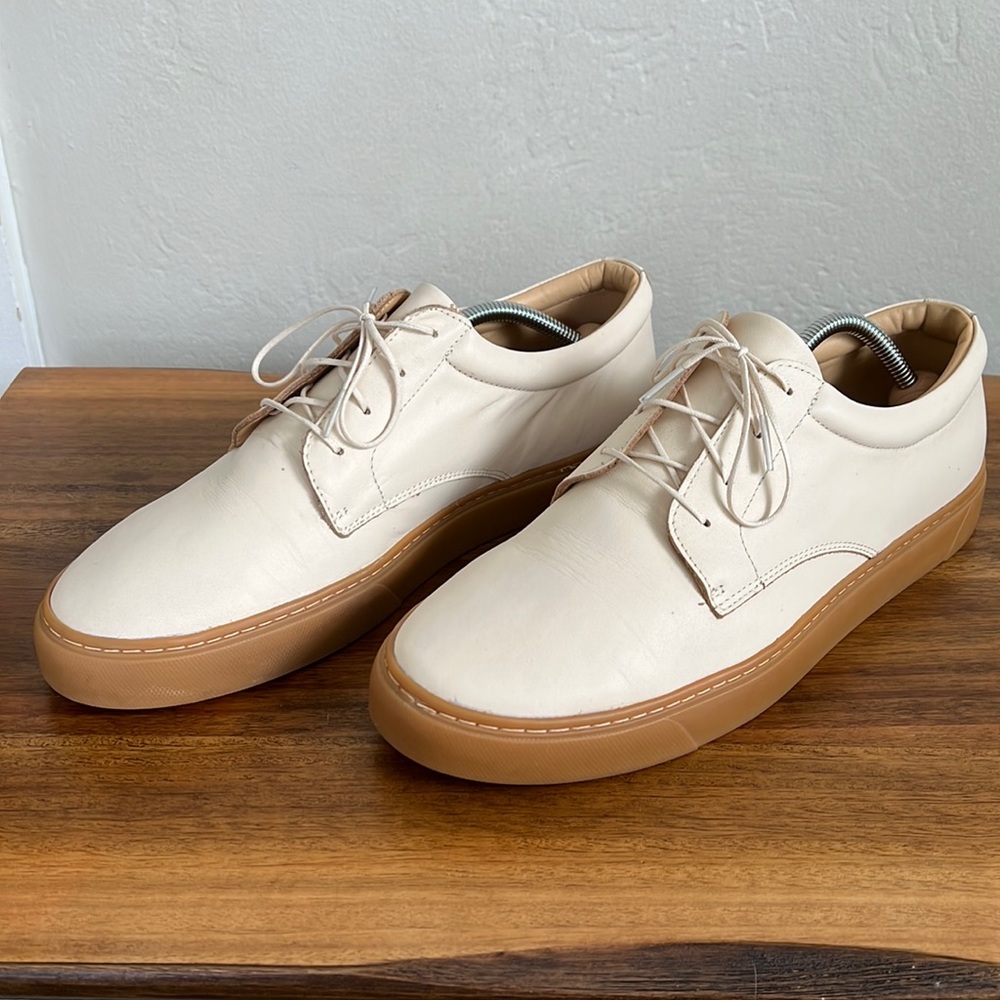 Nisolo Everyday Low Top Sneaker in Bone/Gum